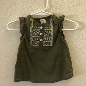 Carter’s top. 3 months